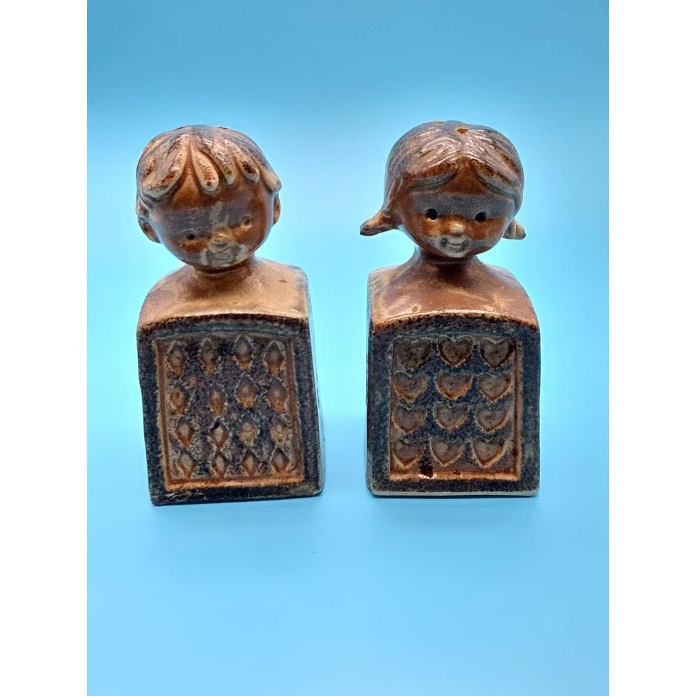 Vintage 1970s Boy‎ & Girl Salt & Pepper Shaker Set 4